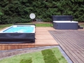 Swimspa und Jacuzzi mit Holzdeck
